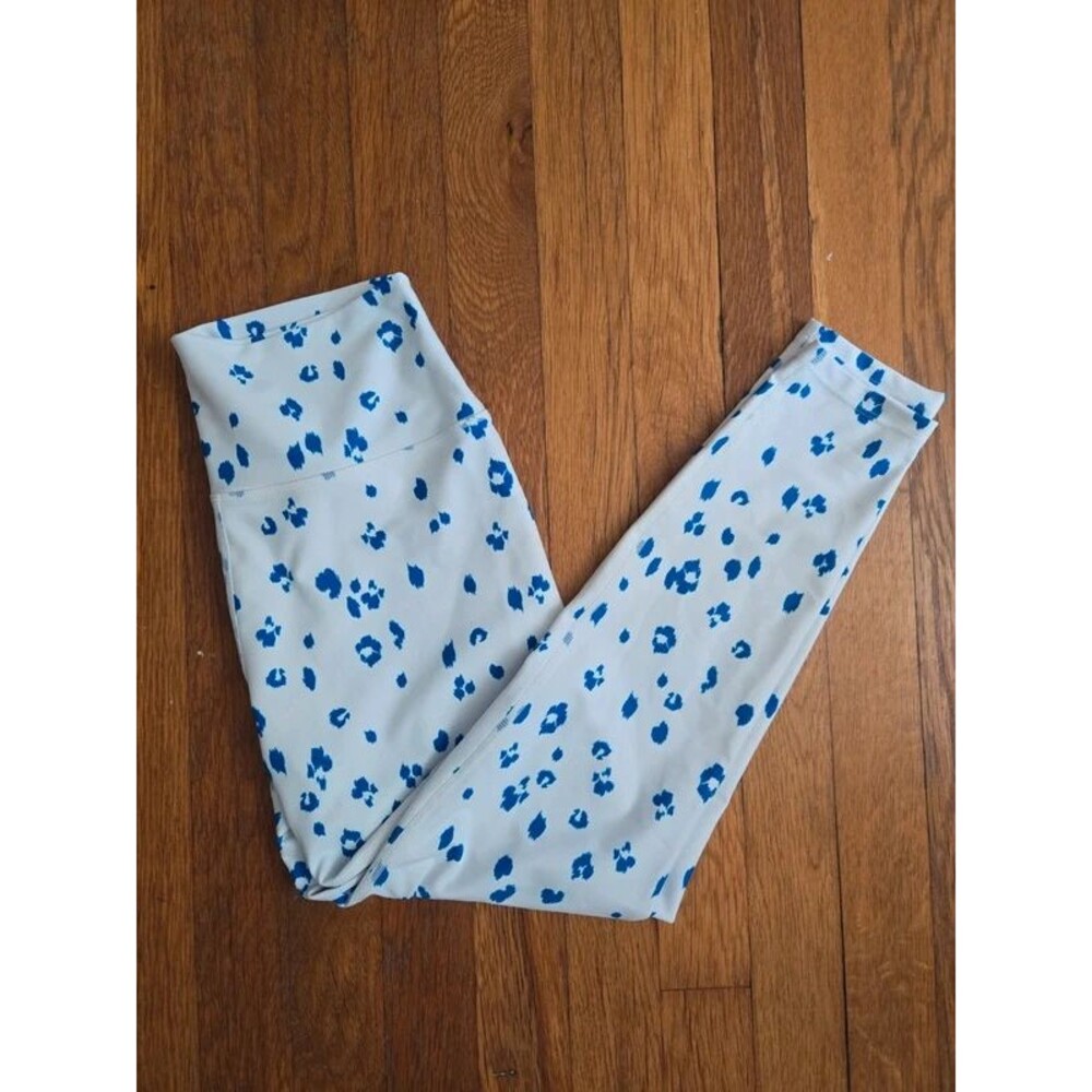 Sage Collective Cheetah Spot Blue White Leggings Activewear